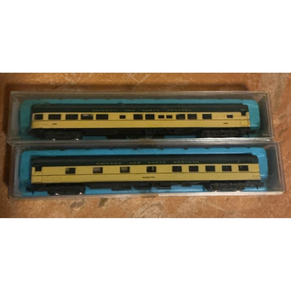 Lot Of 2 Atlas C&NW Roomette #2641 And Observation #2644 Illuminated